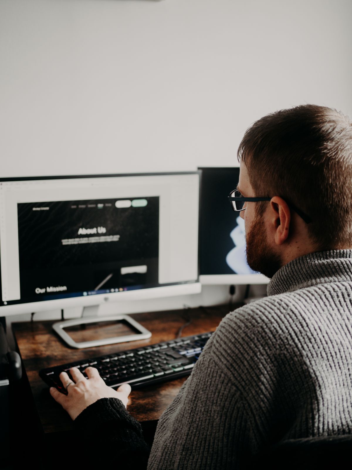 Developer working on a website at a desk